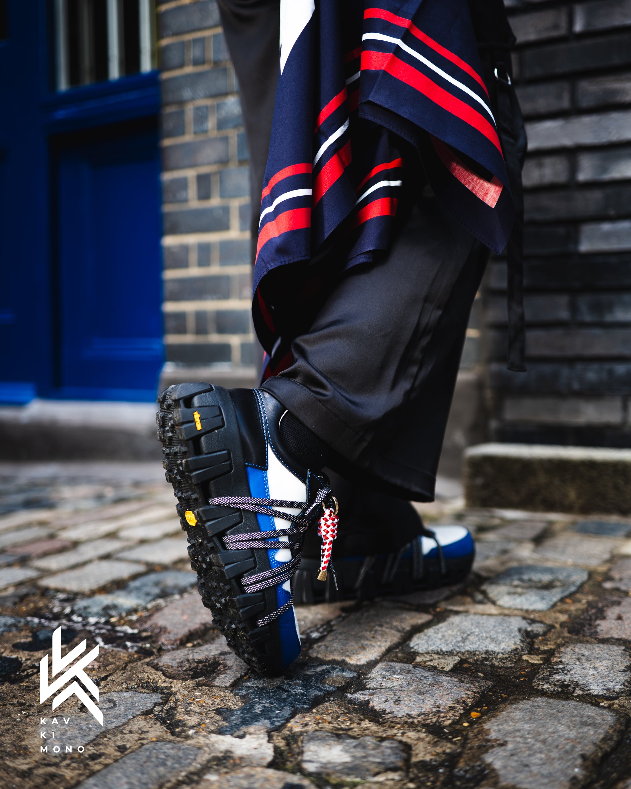 西陣織×本革 スニーカー 【轟】 鱗 （ブルー）｜KAVKIMONO（カブキモノ