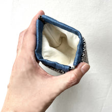 画像をギャラリービューアに読み込む, イヤホンポーチ／ガジェットポーチ／ケーブルポーチ（茶系ツイード）| 鍵、イヤホン、ケーブルなどの収納・持ち運びに便利 | 実用的 | 男前 | ギフト | クリスマスプレゼント | 誕生日 | バレンタイン | プチギフト | 男性 | 女性 | メンズ | ユニセックス｜Des Ailes（デゼル）
