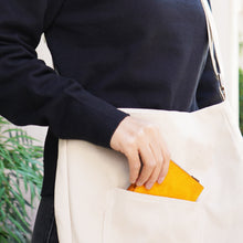 画像をギャラリービューアに読み込む, 小さく薄い財布『POKET ポケト』小さくても大容量で薄さをキープ！｜STUDIUM（ストゥディウム）
