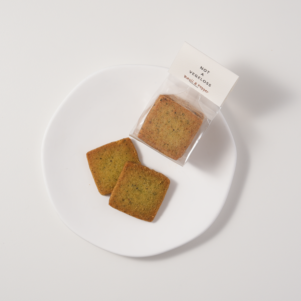 米粉のバジル&ペッパークッキー(5枚入り)｜NOT A VEGELOSS（ノットアベジロス）