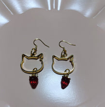 画像をギャラリービューアに読み込む, 猫耳カットといちごのピアス｜mimine（ミミンヌ）
