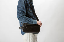 画像をギャラリービューアに読み込む, Tajima Cowhide　2Wayポーチ｜D.L.P.（ディーエルピー）
