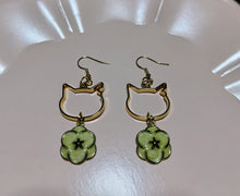 画像をギャラリービューアに読み込む, 猫耳カットと花モチーフピアス｜mimine（ミミンヌ）
