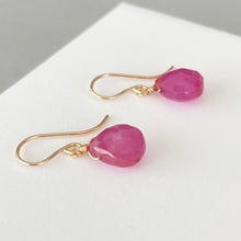 画像をギャラリービューアに読み込む, ピンクサファイア のピアス｜Na Lumière                                                                                                （ナ　ルミエール）
