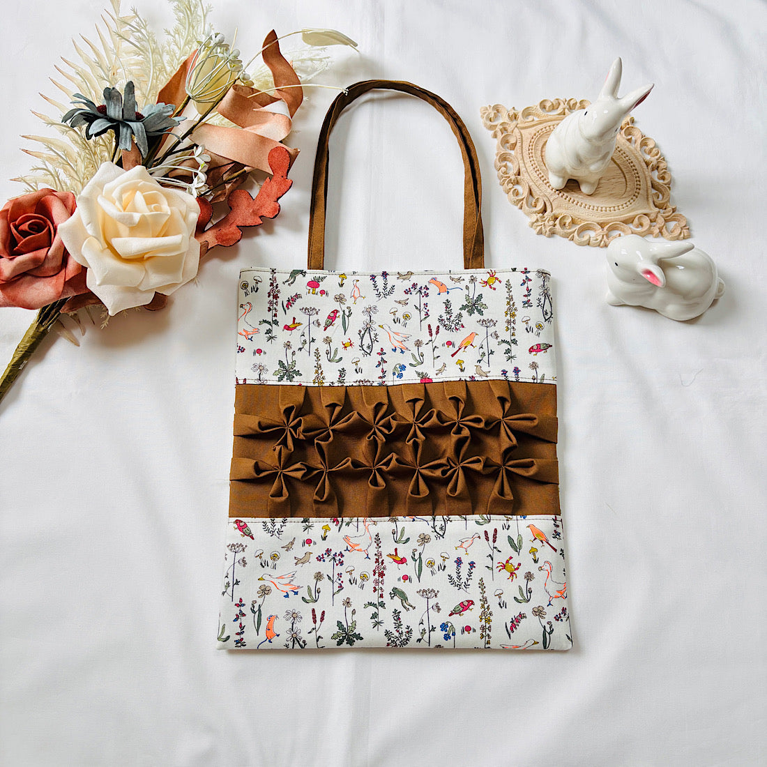 フラワーモチーフバッグ（茶）｜Nikomatch（ニコマッチ）