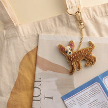 画像をギャラリービューアに読み込む, 幸せをよぶ　ザリ刺繡　バッグチャーム(犬シリーズ)｜猫とイチオクノホシ（ネコトイチオクノホシ）

