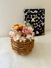 画像をギャラリービューアに読み込む, 茶色コットンとバラのプリザーブドフラワー｜ふぁん natural  florist（ファン　ナチュラル　フローリスト）
