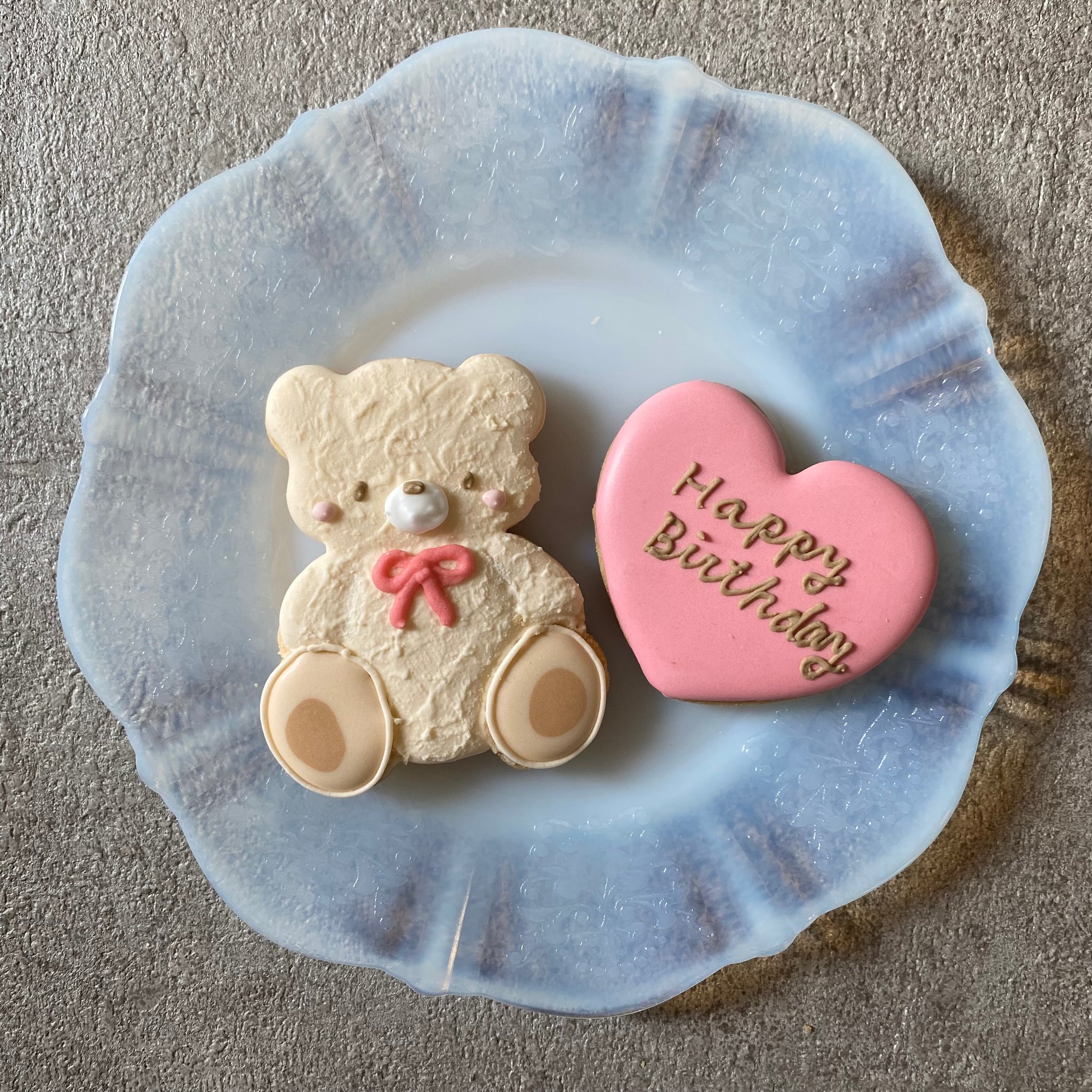 バースデーアイシングクッキー｜sumirecookies（スミレクッキーズ