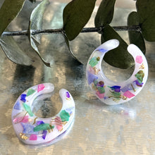 画像をギャラリービューアに読み込む, シェルモザイク　イヤーカフ2個セット｜aono earcuff and design（アオノイヤーカフアンドデザイン）
