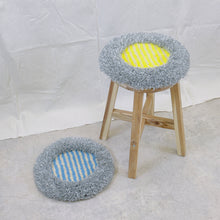 画像をギャラリービューアに読み込む, AIRY STRIPE CHAIR RUG｜tehtokyo（テートウキョウ）
