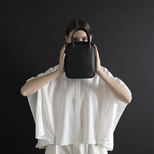 画像をギャラリービューアに読み込む, ミニュラ 2WAYスクエアバッグ【日本製】｜ESTINE（エスティーヌ）
