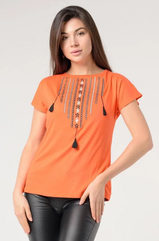 Ukrainian Embroidery Wear ”Mavka” 刺繡入りT-シャツ｜Ukrainian Embroidery Wear ”Mavka”（ウクライナシシュウノアパレル　マウカ）