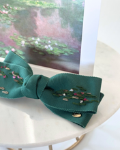 画像をギャラリービューアに読み込む, モネ[睡蓮(1905)] 印象派コレクションNo.5　フランス刺繍　リボンバレッタ｜SUNNY RIBBON（サニーリボン）
