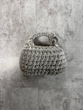 画像をギャラリービューアに読み込む, triangle velvet ribbon bag medium｜GONGON.crochet（ゴンゴンクロシェ）
