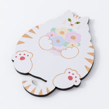 画像をギャラリービューアに読み込む, 猫雑貨・木製プレート＆コースター【ねこまみれ　推し色　白】｜Ten＆O Art+Craft（テンアンドオー　アートクラフト）
