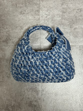 画像をギャラリービューアに読み込む, triangle denim fringe ribbon bag  large /  light blue｜GONGON.crochet（ゴンゴンクロシェ）
