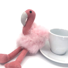 画像をギャラリービューアに読み込む, ベビーアルパカの天然皮革 フラミンゴ ぬいぐるみ｜ペルー職人手仕事・一点もの
