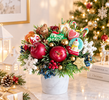 画像をギャラリービューアに読み込む, ミニクリスマス花瓶のミニクリスマスオーナメントアレンジ3点セット（アーティフィシャルフラワー・造花）｜bouquet de muguet（ブーケ　ドゥ　ミュゲ）

