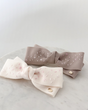 画像をギャラリービューアに読み込む, さくら　フランス刺繍　リボンバレッタ｜SUNNY RIBBON（サニーリボン）
