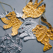 画像をギャラリービューアに読み込む, Metal Embossed Ornament - Lion -｜SZIAOREO ARTWORKS（シアオレオアートワークス）
