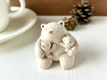 画像をギャラリービューアに読み込む, 甘えん坊が愛しくて（二人抱っこ）｜手ノヒラ堂（テノヒラドウ）
