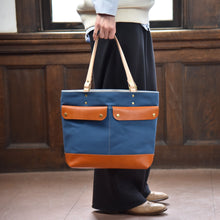 画像をギャラリービューアに読み込む, MUDITA HILL｜岡喜近江牛レザーと高島帆布で作った 2フラップトート 【びわ湖ブルー×ブライトキャメル】｜Cogocoro（コゴコロ）
