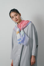 画像をギャラリービューアに読み込む, '極細コットン播州織ストール　Mサイズ　col:コーラル(CRL)｜POLS（ポルス）｜POLS（ポルス）
