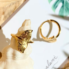 画像をギャラリービューアに読み込む, お風呂OK！金属アレルギー対応！ホエールフープピアス｜Hiwalani（ヒワラニ）
