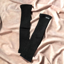 画像をギャラリービューアに読み込む, 日本製 超極細シルク レッグウォーマー 黒｜Coco Sharqi Japan（ココシャルキ）
