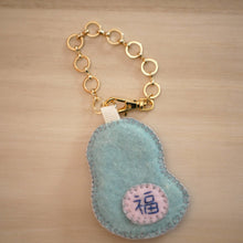 画像をギャラリービューアに読み込む, 和み猫のバッグチャーム　うしろ姿の　黒猫｜Little Plum（リトルプラム）
