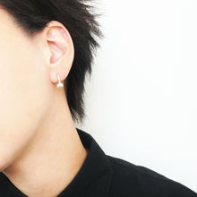画像をギャラリービューアに読み込む, パール ハギーピアス（シルバー925）｜SMUK（スムーク）
