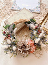 画像をギャラリービューアに読み込む, リーフとダリアのフラワーリース｜flowers luciole（フラワーズ　ルシオール）
