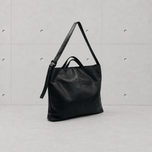 画像をギャラリービューアに読み込む, 2way Shoulder / Pure Black｜MahL（マール）

