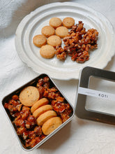画像をギャラリービューアに読み込む, kotiのおやつ缶 〜チーズペッパー＆キャラメルナッツ〜｜oyatsuya KOTI（オヤツヤコティ）
