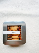 画像をギャラリービューアに読み込む, kotiのおやつ缶 〜チーズペッパー＆キャラメルナッツ〜｜oyatsuya KOTI（オヤツヤコティ）
