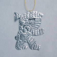 画像をギャラリービューアに読み込む, Metal Embossed Ornament - Bear -｜SZIAOREO ARTWORKS（シアオレオアートワークス）
