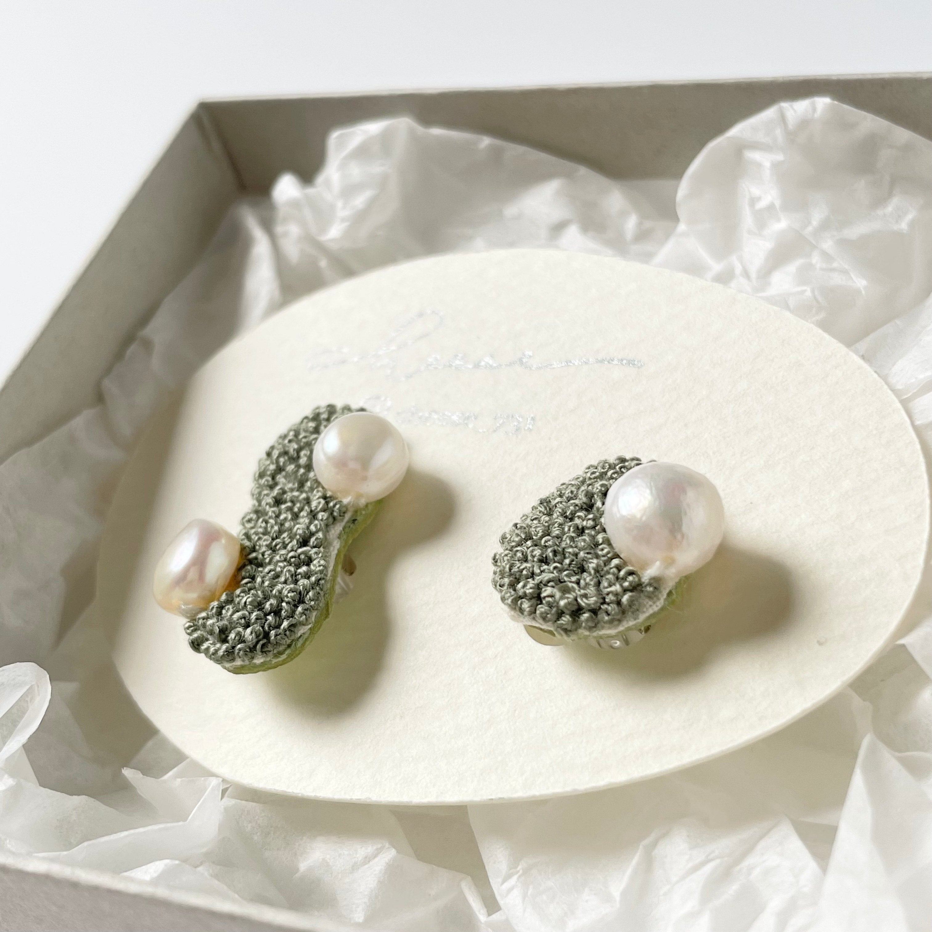 unbalance.刺繍ピアス.刺繍イヤリング｜cheese（チーズ）