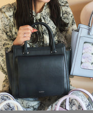 画像をギャラリービューアに読み込む, フラップバッグ（black）｜MARSLY（マーズリー）
