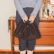 画像をギャラリービューアに読み込む, Hollowed Bag[Brown Poppy]｜Cherry on top（チェリーオントップ）
