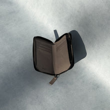 画像をギャラリービューアに読み込む, R zipper mini wallet　Rファスナーミニ財布｜enrio（エンリオ）
