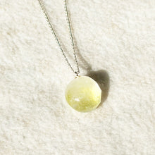 画像をギャラリービューアに読み込む, komorebi｜パート・ド・ヴェールガラスジュエリー(福木染め)｜misaki kotori glass and thread（ミサキコトリグラスアンドスレッド）
