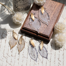 画像をギャラリービューアに読み込む, 本物のリーフとメタルリーフのピアス／イヤリング｜FT2 works（エフティーツーワークス）
