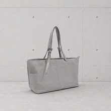 画像をギャラリービューアに読み込む, Wide Tote / Mist Gray｜MahL（マール）
