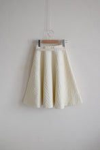 画像をギャラリービューアに読み込む, Cable knit flare skirt｜Seeds and Bloom（シーズアンドブルーム）
