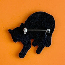 画像をギャラリービューアに読み込む, 大きく見せるネコ・ちまきのブローチ｜maltamarie（マルタマリエ）
