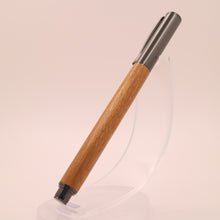 画像をギャラリービューアに読み込む, チャクテビガ　木軸ボールペン 〈キャップ式〉｜Wood Time Factory（ウッドタイムファクトリー）
