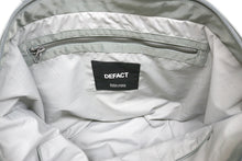 画像をギャラリービューアに読み込む, Waterproof 2Way Bag  [Light Khaki]｜DEFACT（デファクト）
