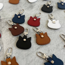 画像をギャラリービューアに読み込む, ジッパータブ（ファスナー引手）（ねこ）｜Leather works Plantago（レザーワークス　プランターゴ）
