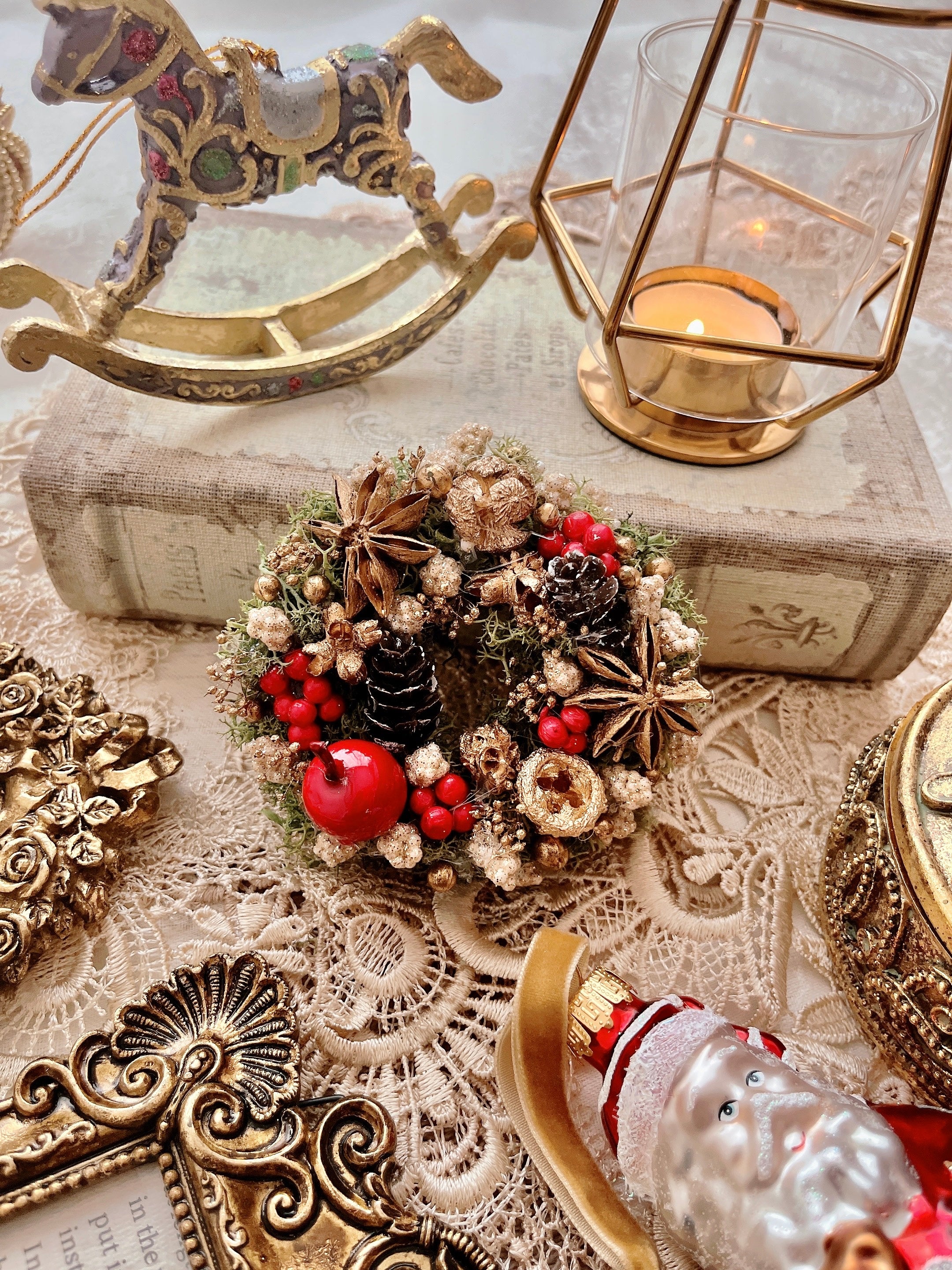 小さな木ノ実のクリスマスリース｜flowers luciole（フラワーズ　ルシオール）