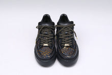 画像をギャラリービューアに読み込む, 西陣織×本革スニーカー　紗綾型文様(黒)｜KAVKIMONO（カブキモノ）

